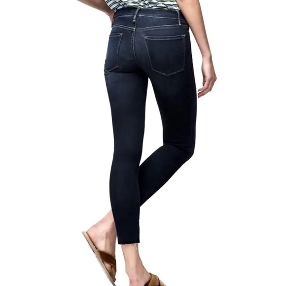 Frame Le Skinny de Jeanne crop size 30 - Picture 2 of 8